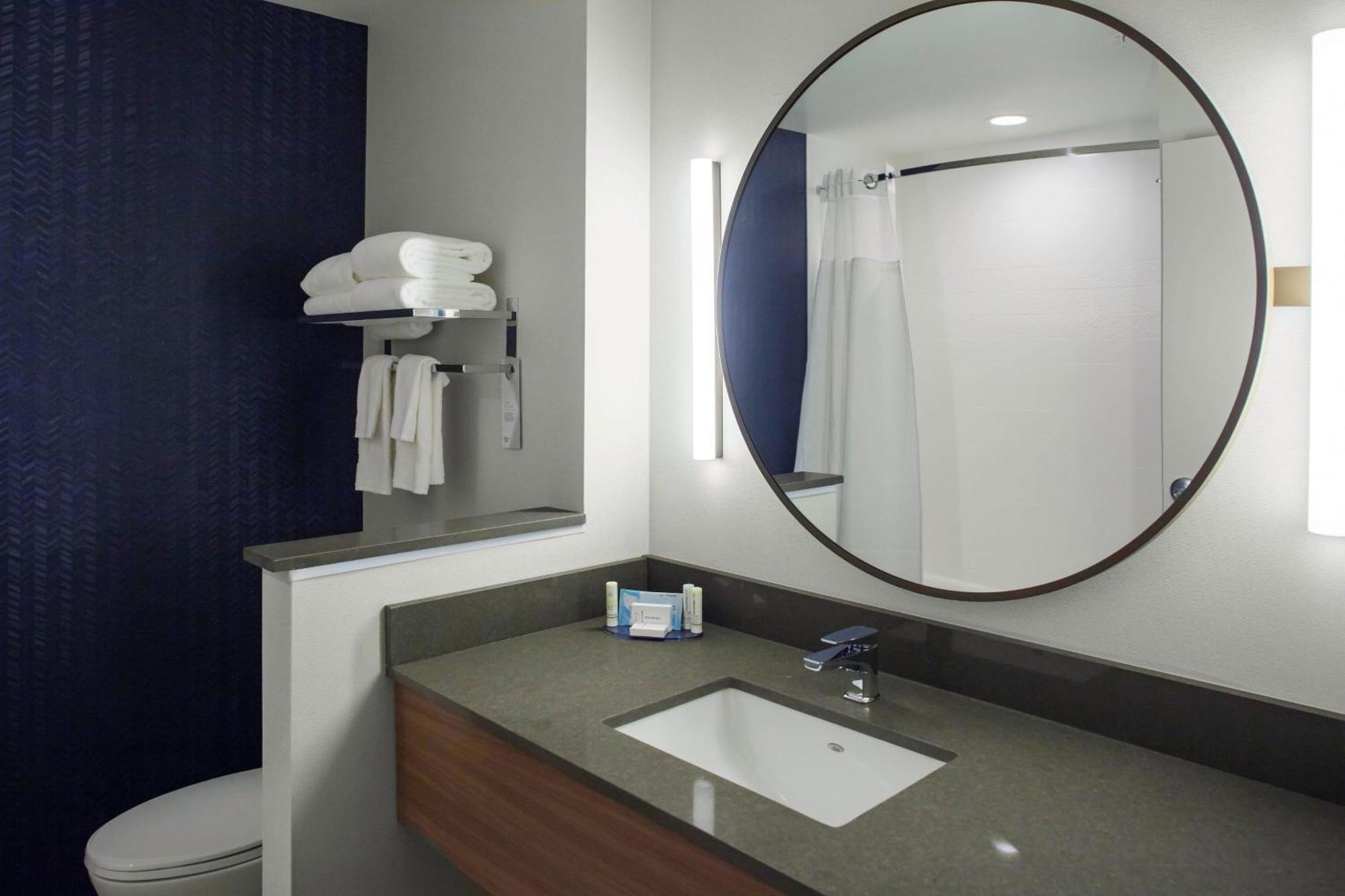 Fairfield Inn & Suites By Marriott Roanoke Salem Buitenkant foto